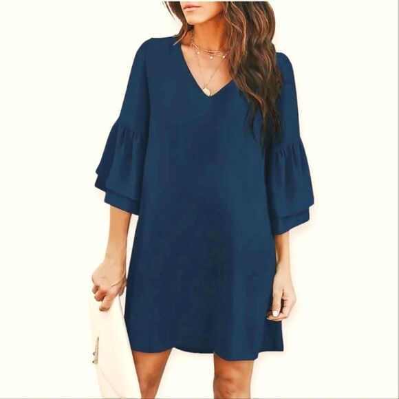 NWOT BELONGSCI Women's Teal Bell Sleeve Shift Mini Dress - Picture 1 of 5